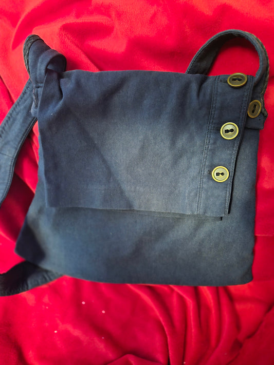 Navy Blue Purse to Suit You